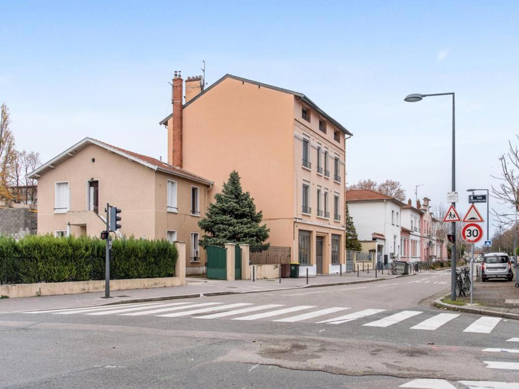וילאורבן Stop Chez M District # Qualite # Confort # Simplicite מראה חיצוני תמונה